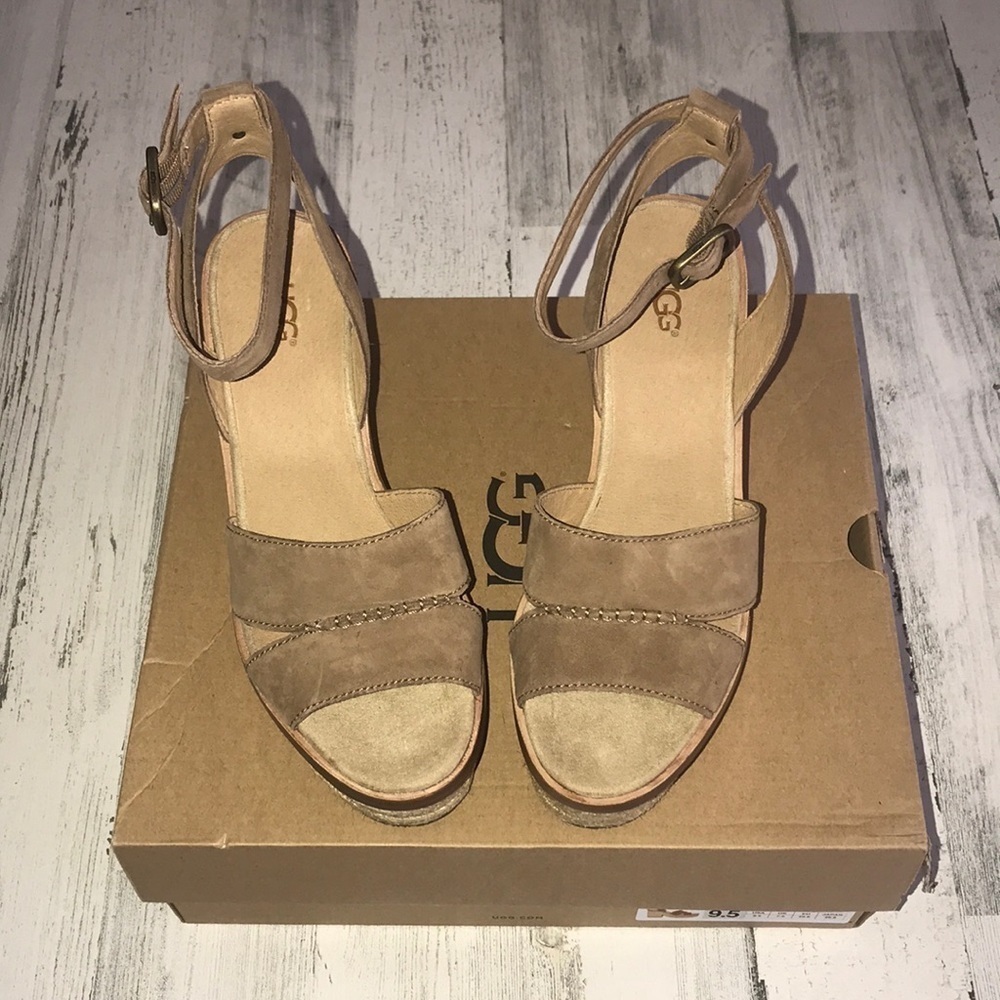 Ugg Carine Chestnut Sandal 9.5 New In Box - Picture 6 of 8